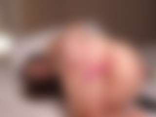 Ellen's Live Sex Cam Show