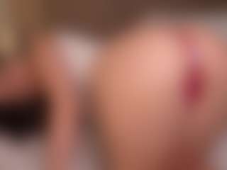 Ellen's Live Sex Cam Show