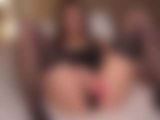 Live cam show with Ellen - Butt Plug on Camming Site