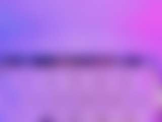 Live cam show with roxanneshelby - Petite on studioflirtlive.com
