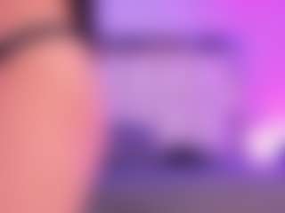 Live cam show with roxanneshelby - Drinking on Camsoda