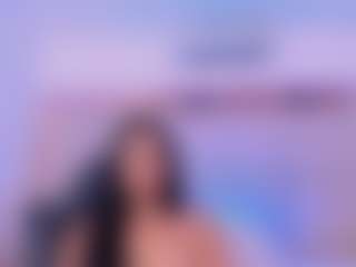 Live cam show with roxanneshelby - Petite on Camsoda