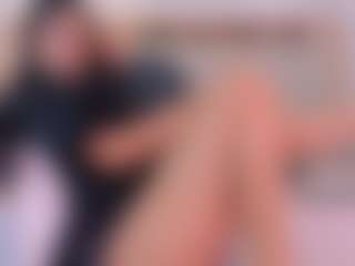 Live cam show with roxanneshelby - Athletic Asshole on Gym Cam Girls