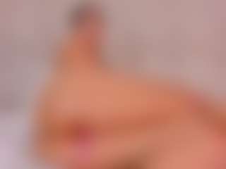 Live cam show with roxanneshelby - Butt Plug on Streamer API