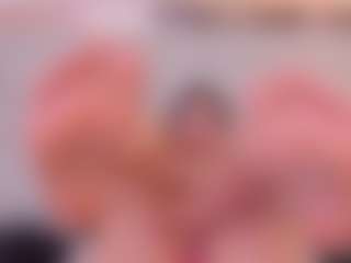 Live cam show with roxanneshelby - Blowjob on Uber Horny