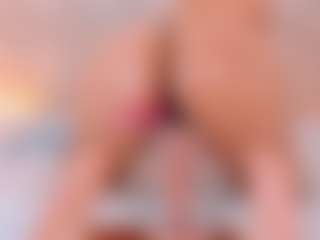 Live cam show with roxanneshelby - Shaved Pussy on EXY