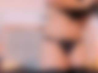 Live cam show with roxanneshelby - Brown Eyes on Camsoda