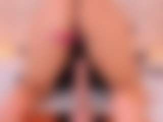 roxanneshelby's Live Sex Cam Show