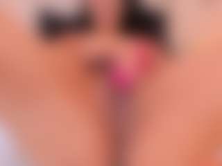 roxanneshelby's Live Sex Cam Show