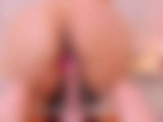 roxanneshelby's Live Sex Cam Show