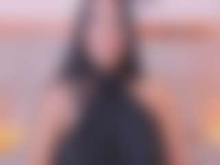 Live cam show with roxanneshelby - Oil on Camsoda