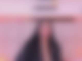 Live cam show with roxanneshelby - Athletic Shaved Pussy on Camsoda