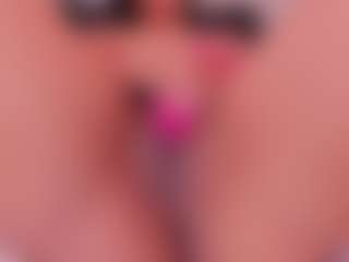 roxanneshelby's Live Sex Cam Show