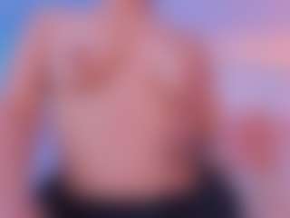 Live cam show with roxanneshelby - Lovense on Mixed Magazine Live