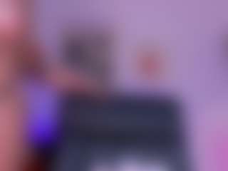 Live cam show with ViolettCastel - Solo on fuck-show.com