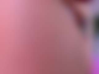 Live cam show with ViolettCastel - Glasses on live18s.com