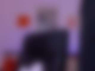 Live cam show with ViolettCastel - Red Hair on Latina Girls