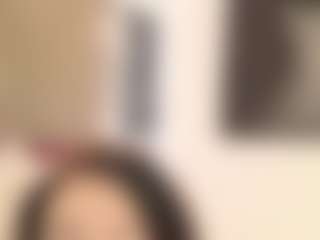 Live cam show with Celia - Squirt on TottyGirls