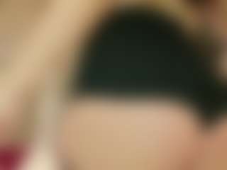 Live cam show with Celia - College on Streamer API