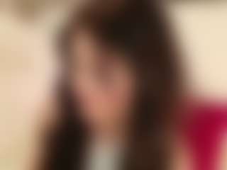 Live cam show with Celia - Shaved on Dare Cams