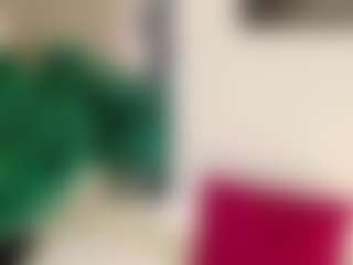 Live cam show with Celia - Cute on crypto-cams