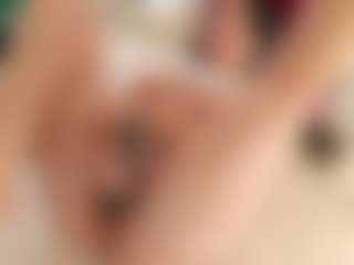 Live cam show with Celia - Cute on SxyPornLive
