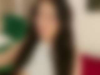 Live cam show with Celia - Wet on googirlz