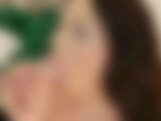 Live cam show with Celia - Teen (18+) on Camming Site