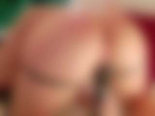 Live cam show with Celia - Blue Eyes on fapnchat