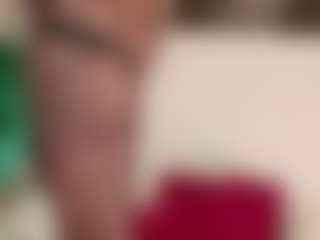 Live cam show with Celia - Dirty Talk on Gym Cam Girls