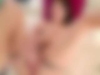 Live cam show with Celia - Striptease on Camsoda