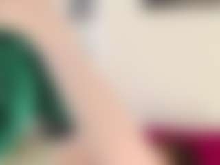 Live cam show with Celia - Oil on Camsoda