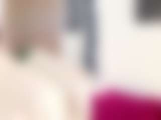 Live cam show with Celia - Normal on Camsoda