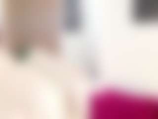 Live cam show with Celia - Normal on Camsoda