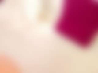 Live cam show with Celia - Fingers on Camiplay Live