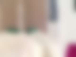 Live cam show with Celia - Athletic Teen (18+) on friskycurves.com