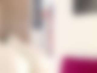 Live cam show with Celia - Bedroom on Streamer API