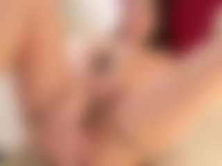 Live cam show with Celia - Oil on Camsoda