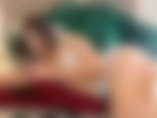 Live cam show with Celia - Oil on Camsoda
