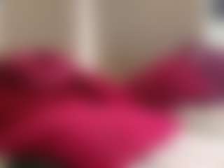 Live cam show with Celia - Teen (18+) on Camsoda