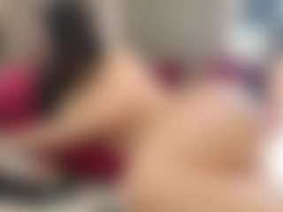 Live-Cam-Show mit Celia - Teen (18+) auf Camsoda