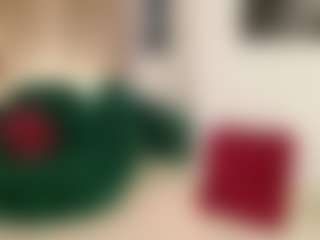 Live cam show with Celia - Blue Eyes on CamClone