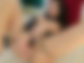 Live cam show with Celia - Dildo on fapnchat