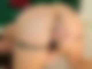 Live cam show with Celia - Public on chickslive.net