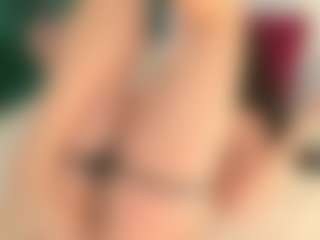 Live cam show with Celia - Shaved on Camsoda
