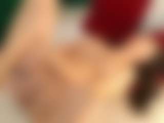 Live cam show with Celia - Athletic Public on AdultVida.com