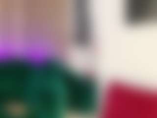 Live cam show with Celia - Dirty Talk on sexytreat.net