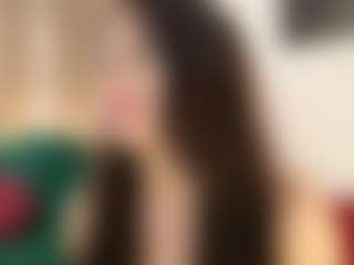 Live cam show with Celia - Teen (18+) on StripNow