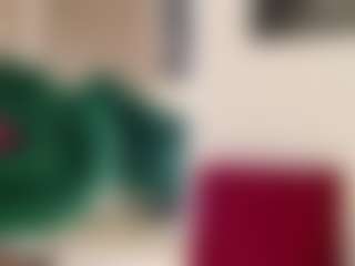 Live cam show with Celia - Shaved on justonemore.cc