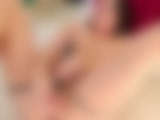 Live cam show with Celia - Public on Camsoda